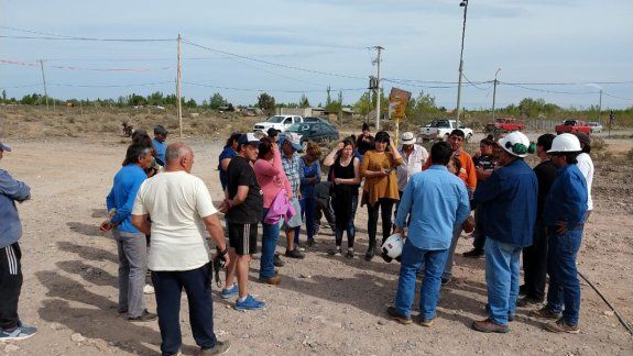 en una protesta por servicios, bloquearon el avance de obra