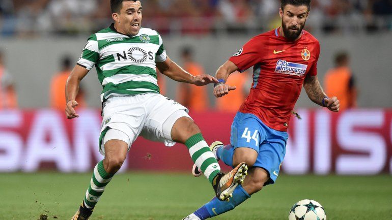 Acuña festeja su tanto