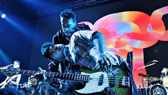 Los Cadillacs volvieron a los escenarios en el Luna Park y con un neuquino como protagonista