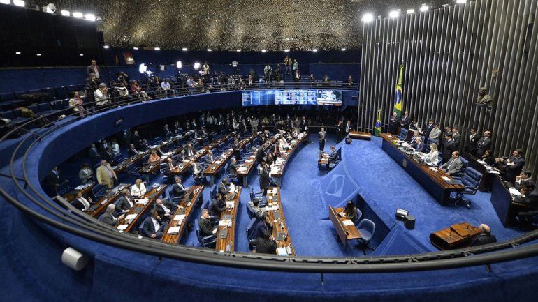 El Senado rechazó por 10 votos a 9 la reforma laboral