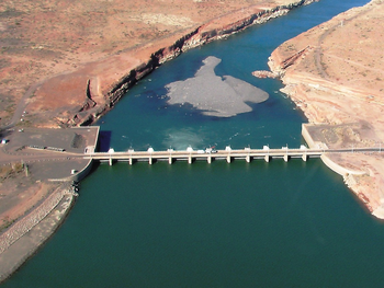 La solución definitiva sería la realización de las obras para el manejo de la cuenca del Río Neuquén. Foto: @argentina