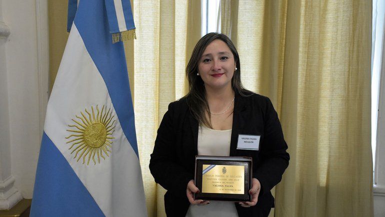 Por sus clases de robótica, es la maestra ilustre