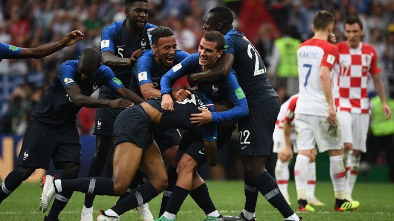 Nadie le re-galo nada al campeón