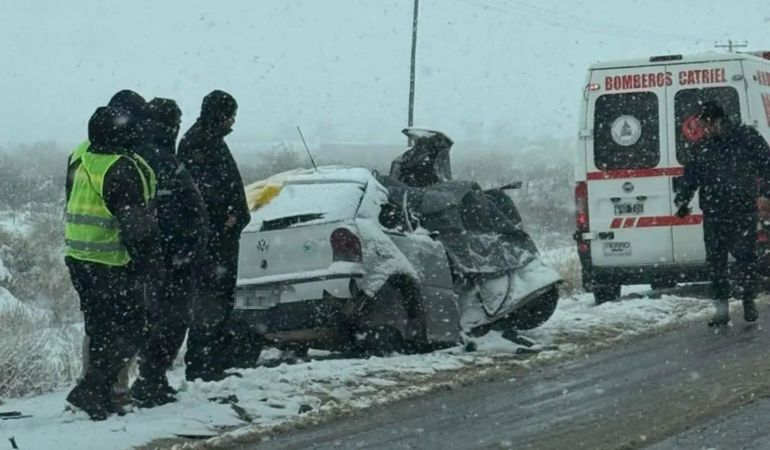 Tragedia en la Ruta 151: murieron cuatro mujeres tras chocar contra un camión