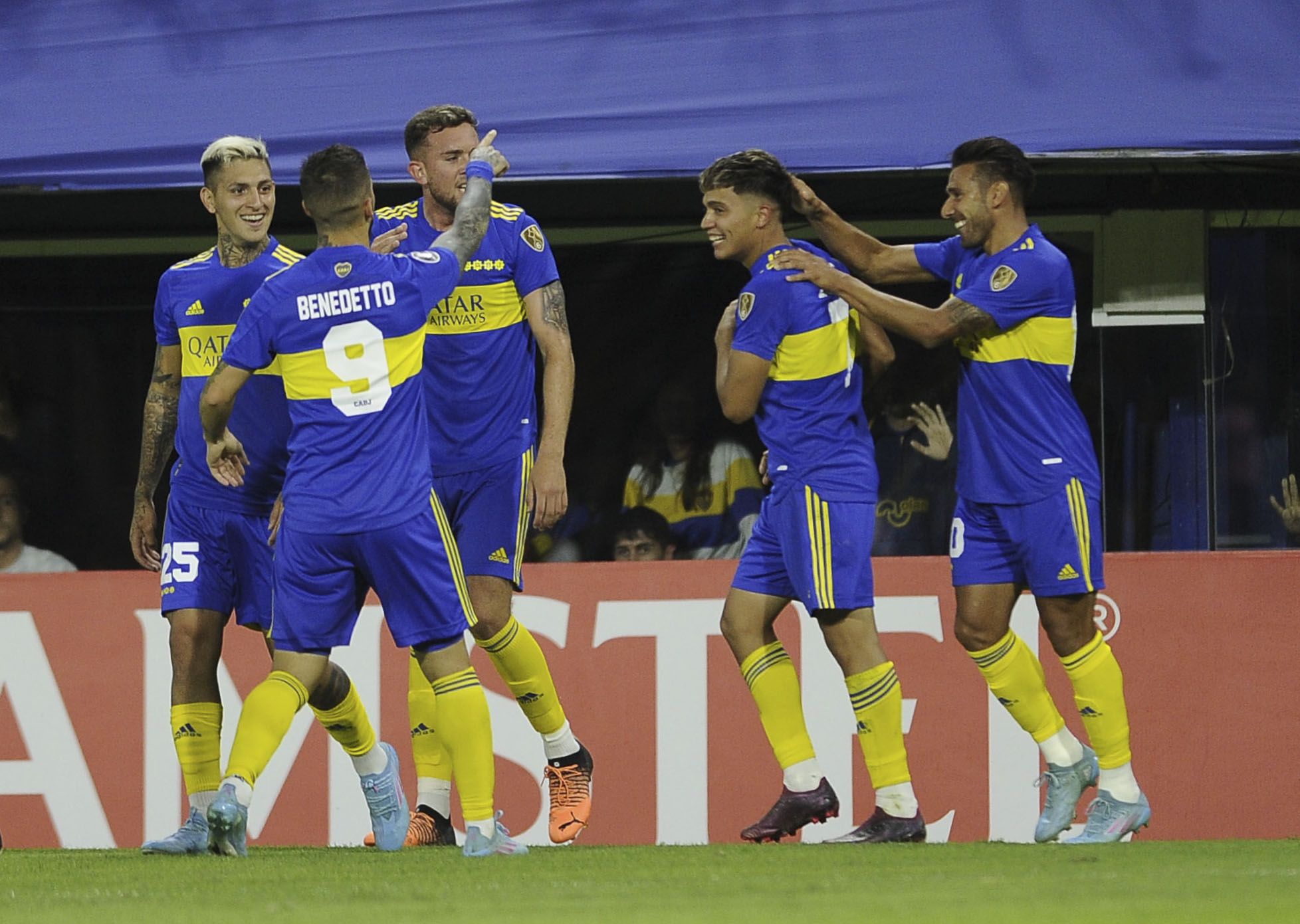 Mirá el doblete del Pipa Benedetto para un triunfo copado de Boca