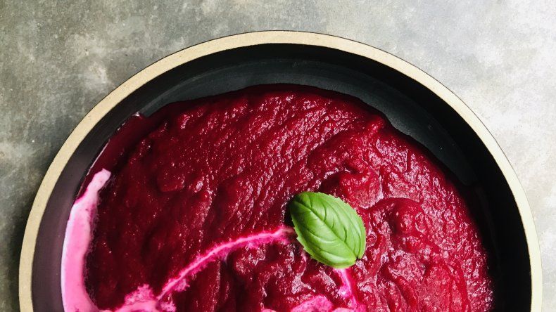 Sopa Borsch, fácil de hacer, rica y económica