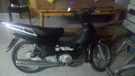 Detienen a un motociclista con pedido de paradero