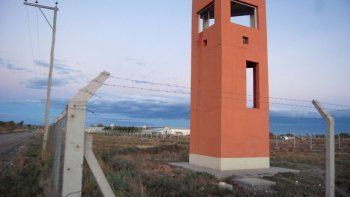 un preso intento reconocer a su hija y no lo dejaron un preso intento reconocer a su hija y no lo dejaron