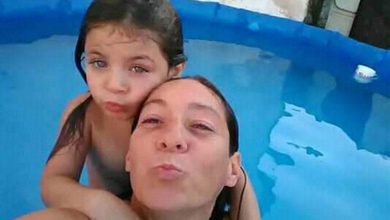 Desaparecen una mujer y su hija y se teme lo peor