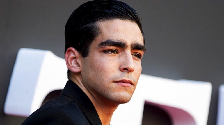 Omar Ayuso de Élite desafía las reglas de Instagram