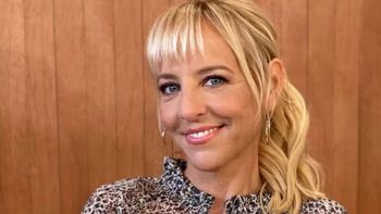 La cocinera tiene una sorprendente historia de amor con su marido. La cocinera tiene una sorprendente historia de amor con su marido.