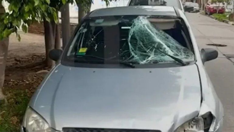 Atropelló y mató a una mujer, y para evitar ser acusado, denunció su auto como robado