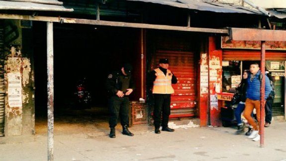 La puerta del boliche donde ocurrió el crimen. Hay cuatro detenidos.