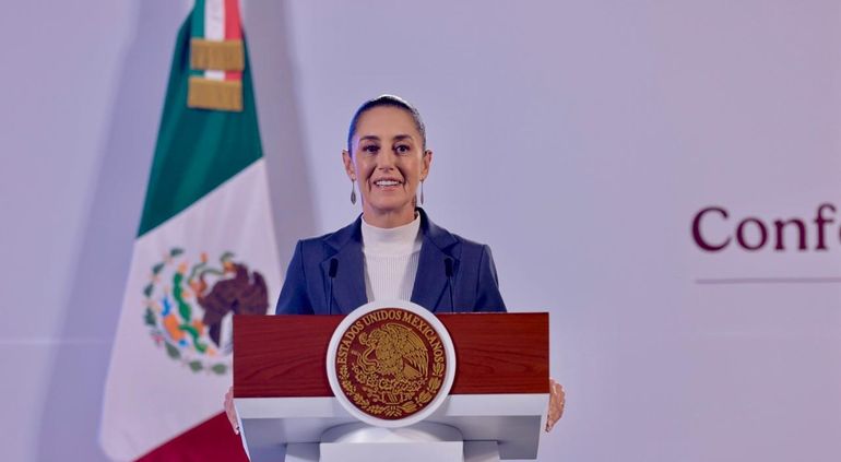 Claudia Sheinbaum durante la primera conferencia de prensa como presidenta.