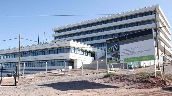 Le dispararon a una barrendera en un intento de robo