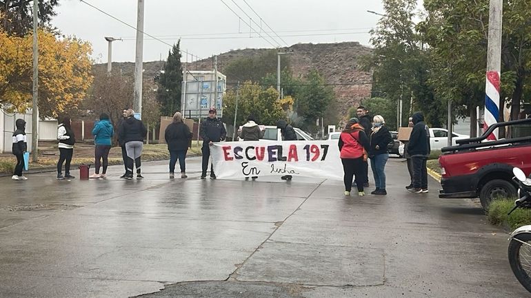 El gobierno admitió que hay 20 escuelas sin clases por problemas edilicios