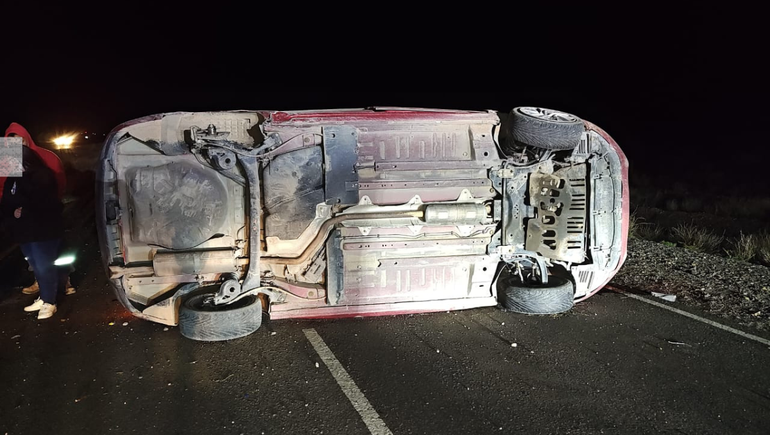 Impresionante vuelco en la Ruta 51: un hombre terminó en el hospital de Centenario