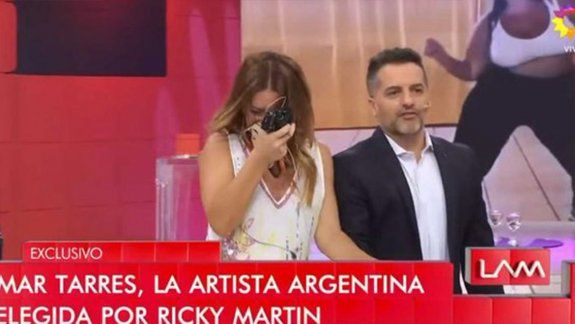 panelista tuvo un ataque de risa y casi no llega al bano