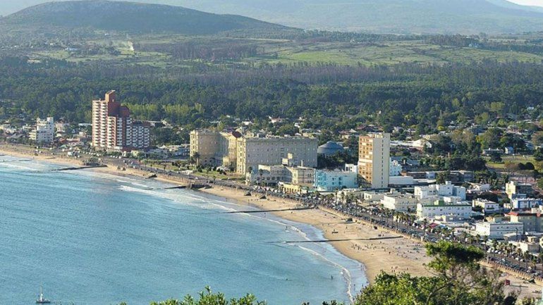Por una bacteria cerró una playa en Uruguay