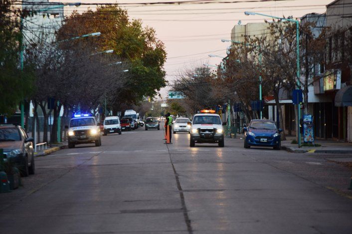 Río Negro extendió la restricción de circulación después de las 20