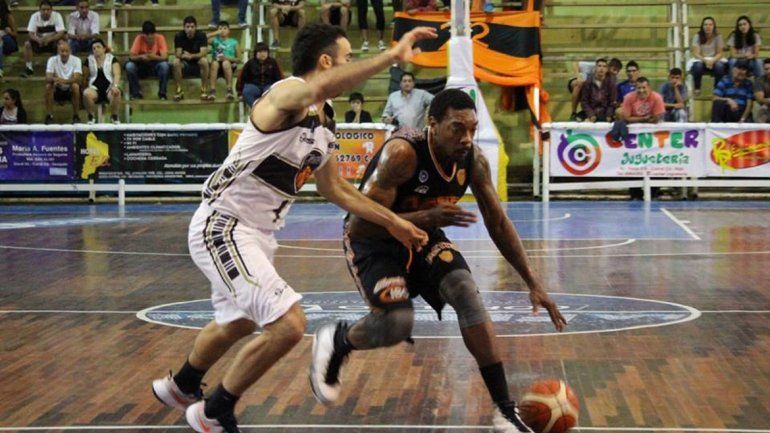 Juan Martín Hernández regresó a la titularidad.