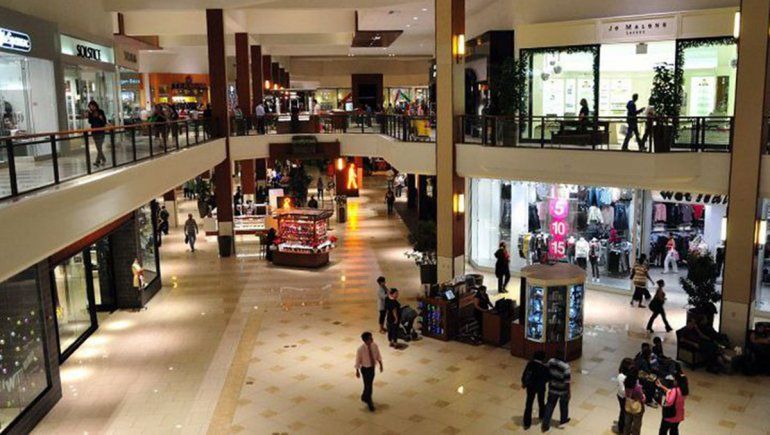 Tiroteo en Miami deja 3 heridos y varios sospechosos