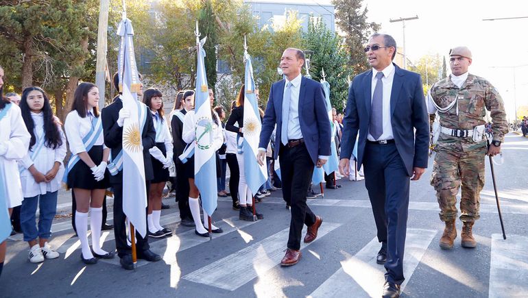 Con anuncios de viviendas, Plaza Huincul festejó su cumpleaños 57