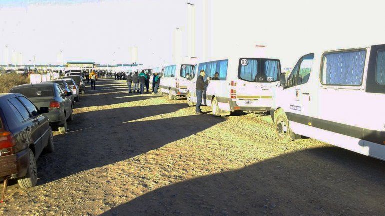 Operarios de OPS impiden el acceso a Loma Campana