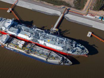 En 2026, Enarsa se correrá de la compra de barcos de GNL. En 2026, Enarsa se correrá de la compra de barcos de GNL.