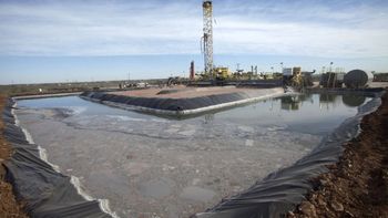Difunden un informe analiza el potencial de la inteligencia artificial para optimizar la logística y el transporte de agua en Vaca Muerta.