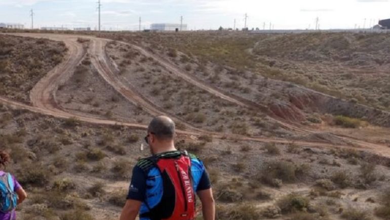 Delincuentes asaltaron y dispararon a dos ciclistas en la meseta
