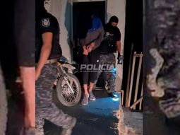 Desbarataron un kiosco narco y demoraron a dos personas en Piedra del Águila Desbarataron un kiosco narco y demoraron a dos personas en Piedra del Águila