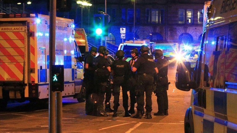 Terror. Las explosiones ocurrieron cuando el show estaba terminando. La Policía aplicó el protocolo antiterrorista.