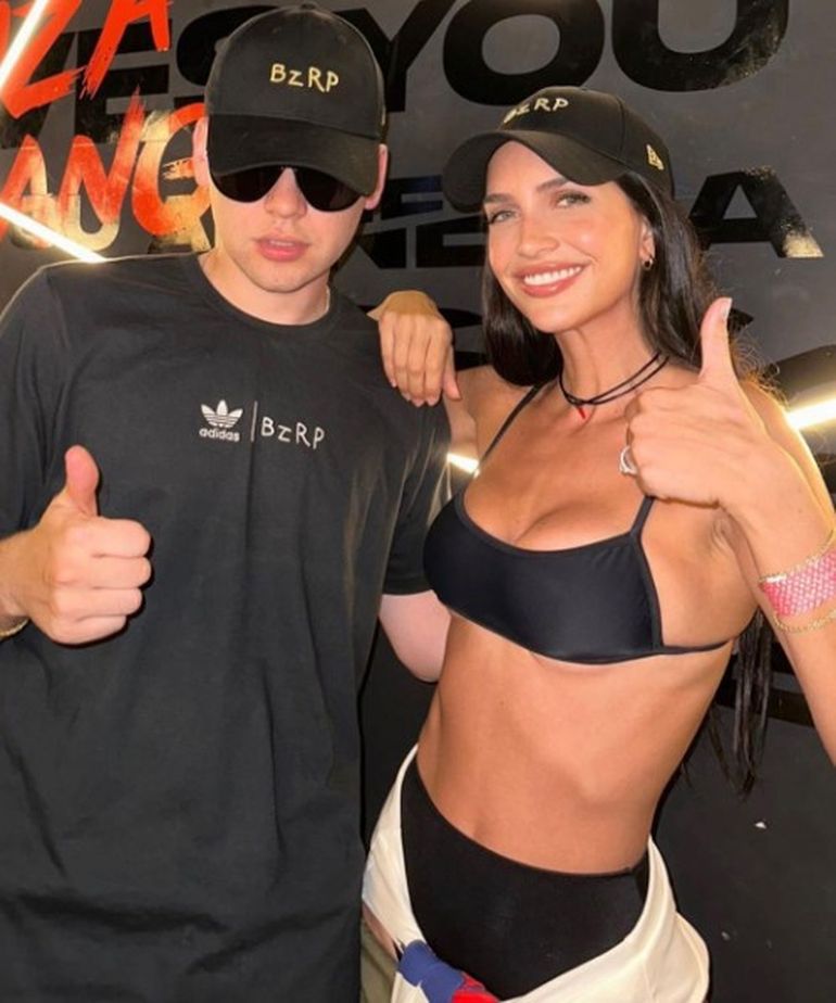Zaira también disfrutó de la noche de Ibiza, donde se cruzó con Bizarrap. Zaira también disfrutó de la noche de Ibiza, donde se cruzó con Bizarrap.