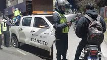 intensivos controles en ruta 7: atraparon a un remisero entre mas de 40 borrachos al volante