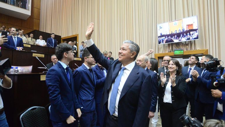 Rolando Figueroa este domingo en la Legislatura. Rolando Figueroa este domingo en la Legislatura.