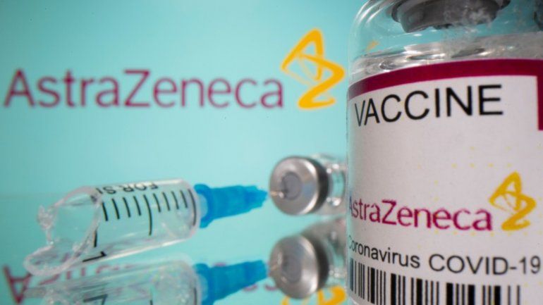 Vacuna de AstraZeneca: descubren posible causa de la trombosis