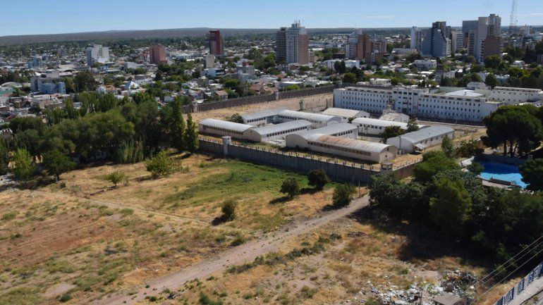 La Municipalidad comenzó con los trabajos de mensura en las instalaciones de la cárcel de la ciudad.