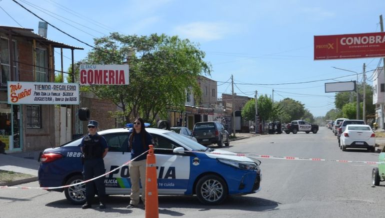 Un hombre fue detenido en el marco de la investigación por el transfemicidio de Azul Semeñenko.