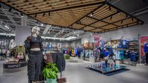 Adidas abrió su segunda tienda en Neuquén Adidas abrió su segunda tienda en Neuquén