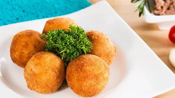 Croquetas de papa y mozzarella: la receta fácil y exquisita para hacer en casa Croquetas de papa y mozzarella: la receta fácil y exquisita para hacer en casa