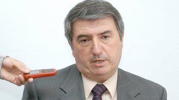 discutio con el vecino, le pego un tiro en el cuello y no va preso discutio con el vecino, le pego un tiro en el cuello y no va preso