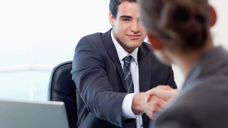 Entrar a trabajar en el petróleo es el objetivo de muchos neuquinos.