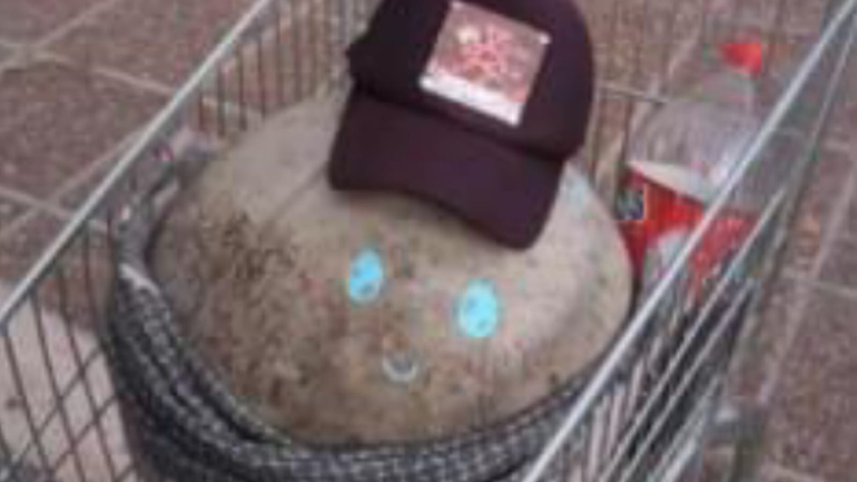 Me gusta el porno de piedras: vandálico hecho en la plaza de Centenario