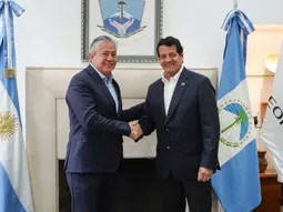 El gobernador de Neuquén, Rolando Figuroa, y el CEO de GeoPark, Felipe Bayón. 