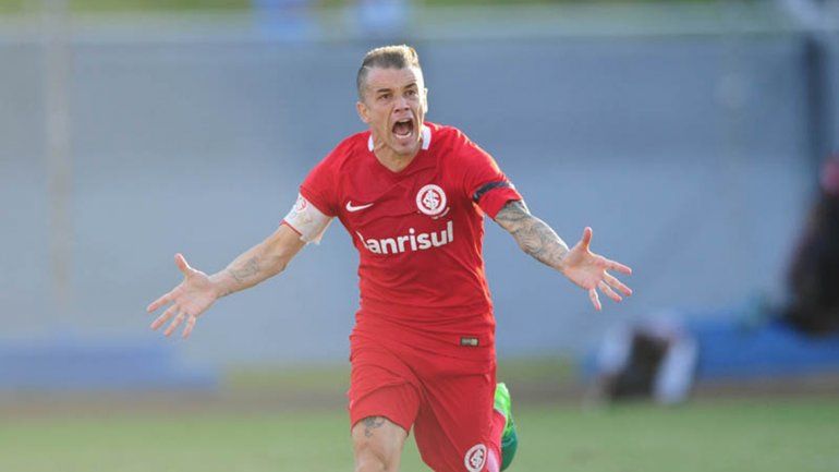 El ex Millonario anotó en el primer triunfo en la serie B.