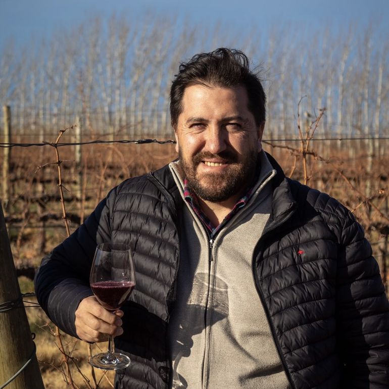 Lucas Quiroga, enólogo de bodega Malma y propietario de Tero Rengo Lucas Quiroga, enólogo de bodega Malma y propietario de Tero Rengo