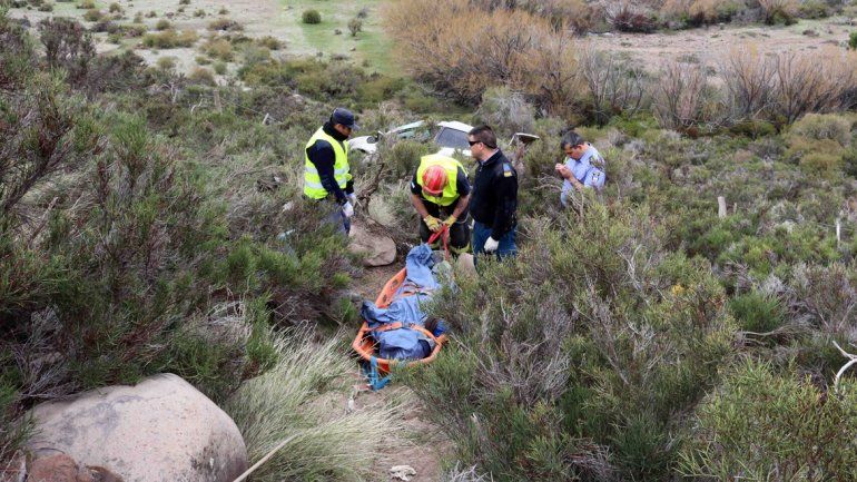 El cadáver de Namuncurá yace en el barranco y su Ford Fiesta