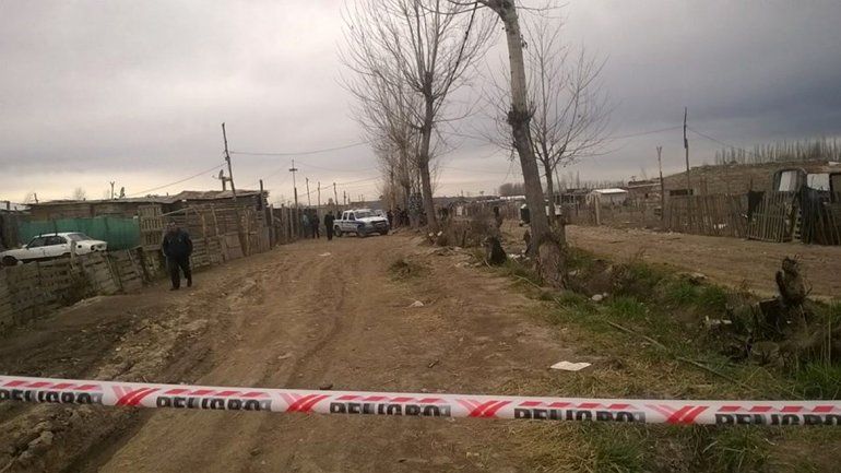 Encontraron un cuerpo en la Toma 2 de Febrero e investigan posible asesinato