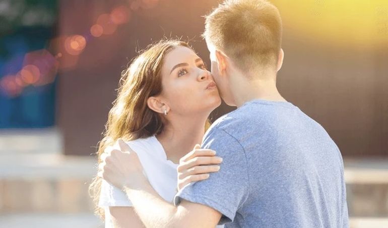 El beso debe ser consentido para no convertirse en abuso sexual. El beso debe ser consentido para no convertirse en abuso sexual.